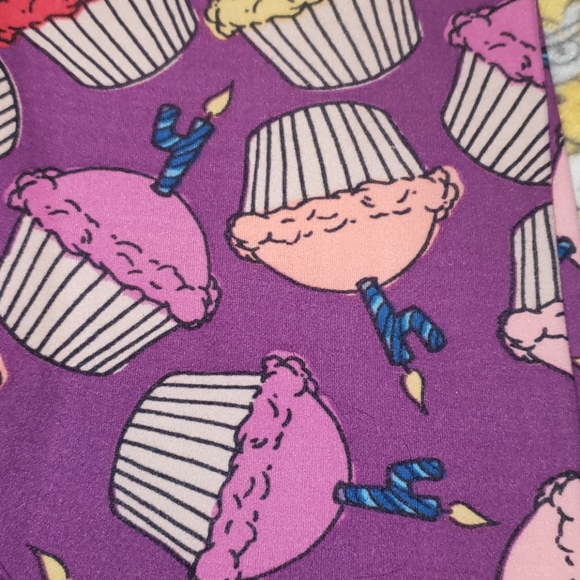 Lularoe exclusive one size 4th anniversary legging - Picture 2 of 5